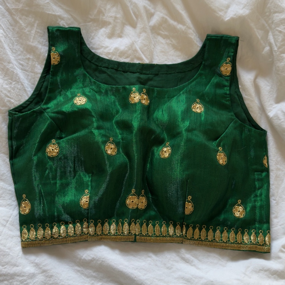 New designer embroidered Silk Green Sleeveless with Gold Accents Blouse for Sari - Picture 2 of 5